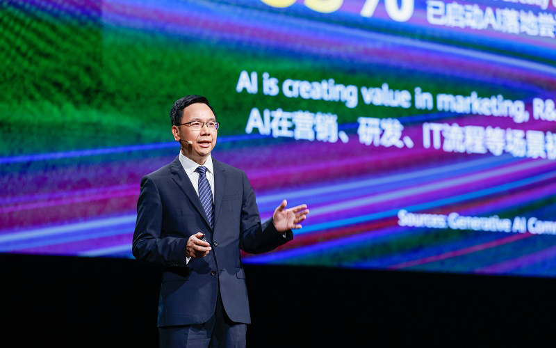 Yang Chaobin, President of ICT Products & Solutions bei Huawei